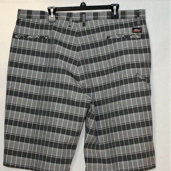 Dickies Other - NWOT Dickies 42 Shorts Relaxed Multi-Pocket E135